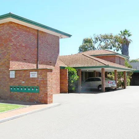 Geraldton Holiday Unit With Free Streaming Exterior photo