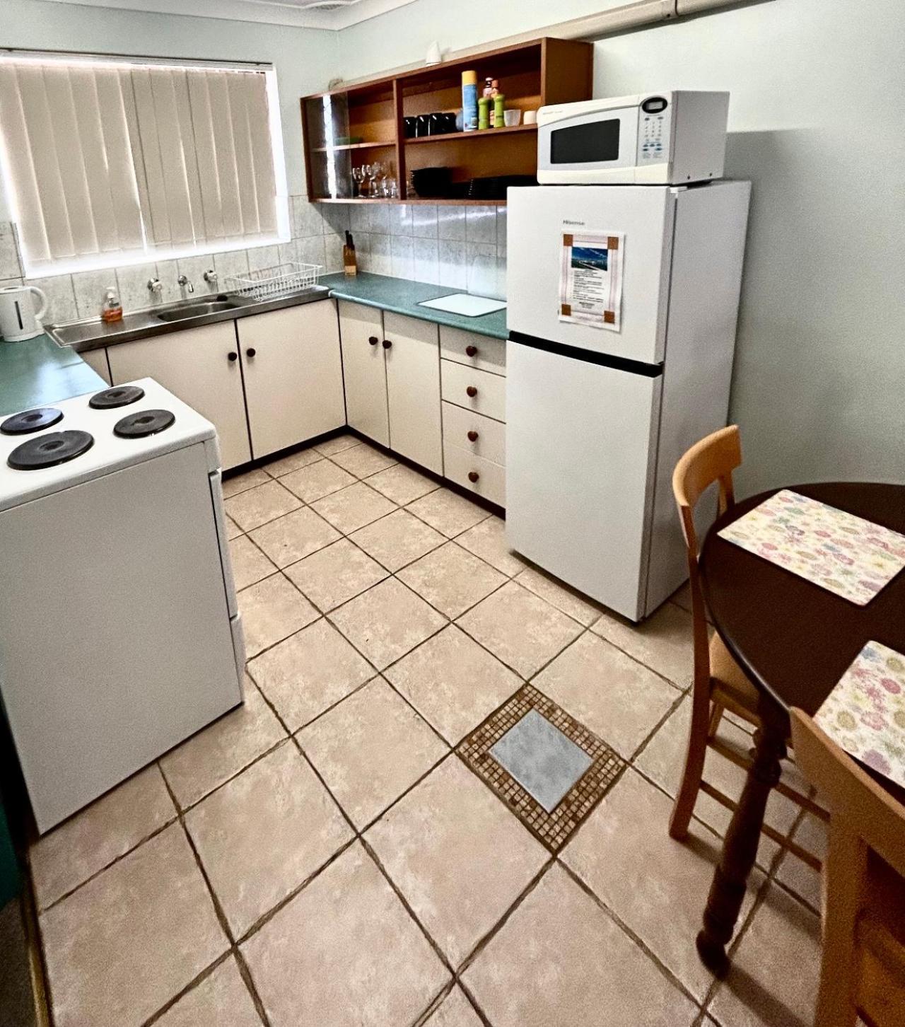 Unit With Free Streaming Apartment *