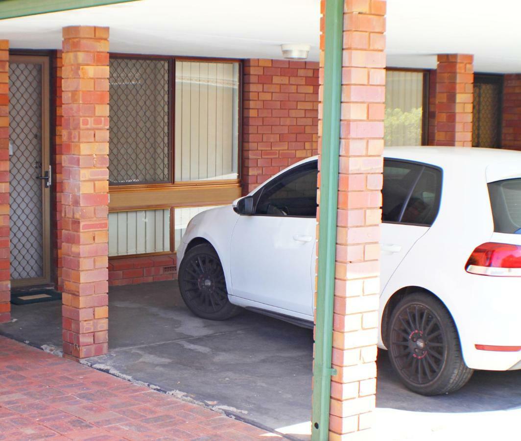 Unit With Free Streaming * Geraldton